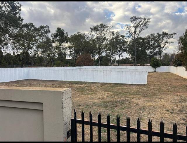 LAND FOR SALE IN GHOLFSIG